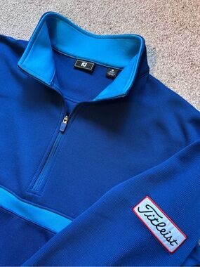 Mens Footjoy x Titleist Midweight Half Zip Golf Sweater Size Medium Like New